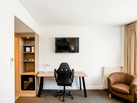 Mantra Bathurst - Accommodation Redcliffe 12