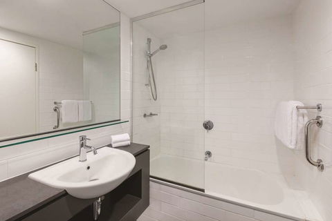 Vibe Hotel Darwin Waterfront - Accommodation Redcliffe 5