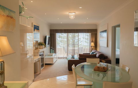 Aurora Ozone Hotel - Accommodation Redcliffe 6