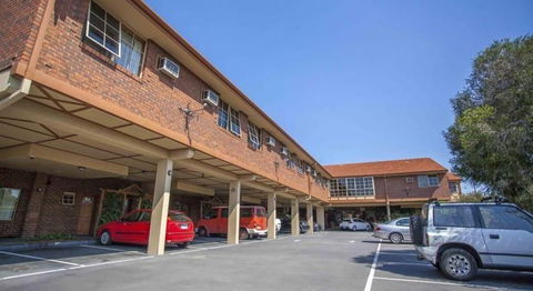 St Georges Motor Inn - Accommodation Redcliffe 2