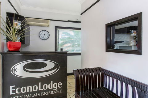 Econo Lodge City Palms Brisbane - Accommodation Redcliffe 1