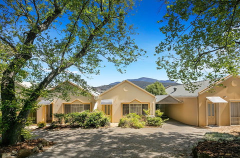 Quest Trinity House - Accommodation Redcliffe 0