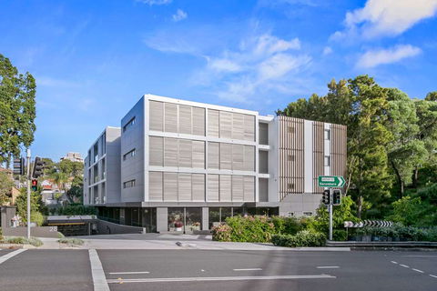 Good Life Suites - Accommodation Redcliffe 0