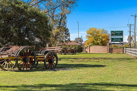 Quality Inn Carriage House - Accommodation Redcliffe 0