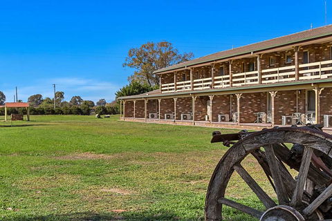 Quality Inn Carriage House - Accommodation Redcliffe 2