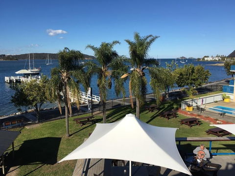 Mariners On The Waterfront - Accommodation Redcliffe 2