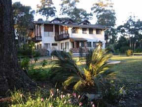 Chalet Swisse Spa - Accommodation Redcliffe 0