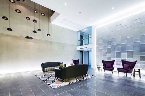Avenue Hotel Canberra - Accommodation Redcliffe 1