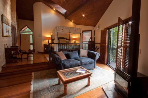 Escarpment Retreat - Accommodation Redcliffe 2