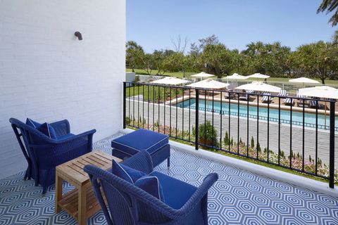 Halcyon House - Accommodation Redcliffe 1