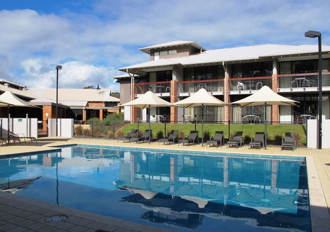 Margarets In Town Apartments - Accommodation Redcliffe 0