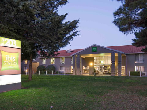 Ibis Styles Canberra - Accommodation Redcliffe 1