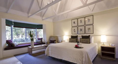 Cape Lodge - Accommodation Redcliffe 0