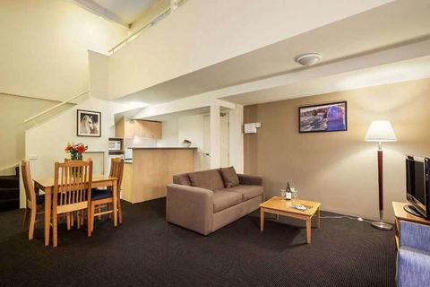 APX Apartments Parramatta - Accommodation Redcliffe 5