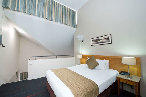APX Apartments Parramatta - Accommodation Redcliffe 8