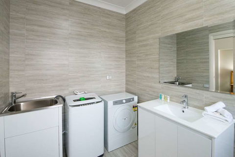 APX Apartments Parramatta - Accommodation Redcliffe 14