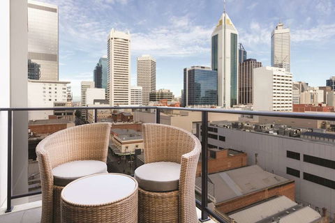 Adina Apartment Hotel Barrack Plaza - Accommodation Redcliffe 2