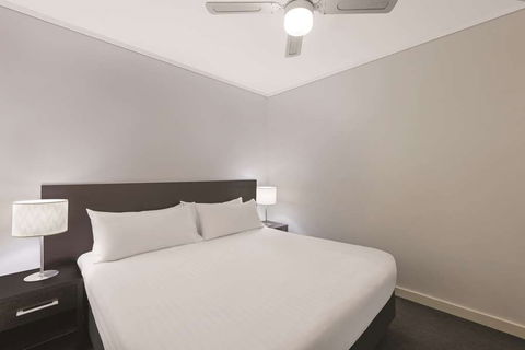 Adina Apartment Hotel Barrack Plaza - Accommodation Redcliffe 8