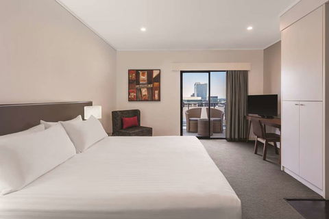Adina Apartment Hotel Barrack Plaza - Accommodation Redcliffe 10