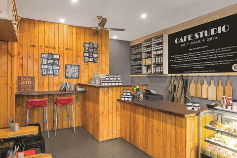 Adina Apartment Hotel Barrack Plaza - Accommodation Redcliffe 16