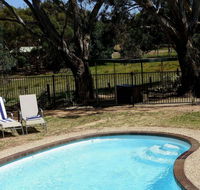 Golden Heritage Motor Inn  Cottages - Accommodation Redcliffe