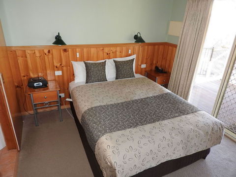 Golden Heritage Motor Inn & Cottages - Accommodation Redcliffe 6