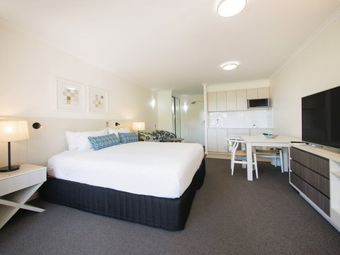 Oaks Oasis, Caloundra - Accommodation Redcliffe 6