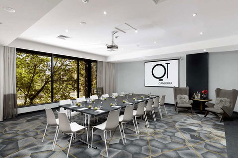 QT Canberra - Accommodation Redcliffe 8