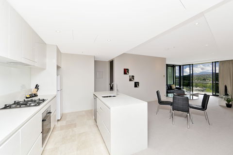 Astra Canberra Manhattan - Accommodation Redcliffe 10