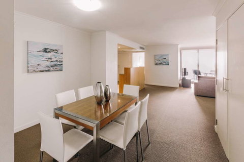 Newcastle Central Plaza - Accommodation Redcliffe 4