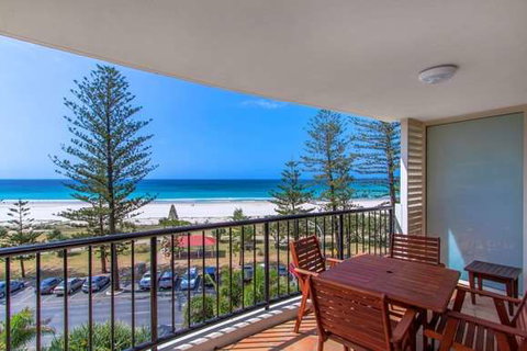 Mantra Coolangatta Beach - Accommodation Redcliffe 4