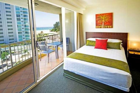 Mantra Twin Towns Coolangatta - Accommodation Redcliffe 3