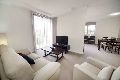 Curtis Central Apartments - Accommodation Redcliffe 6