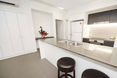 Curtis Central Apartments - Accommodation Redcliffe 10