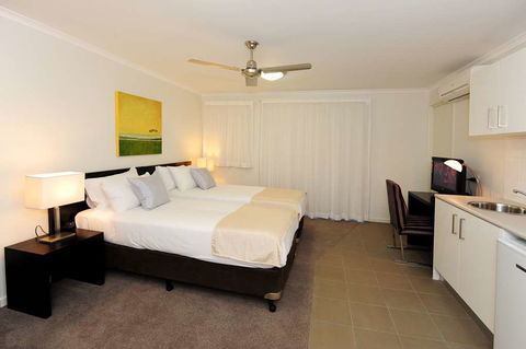 Gladstone City Central - Accommodation Redcliffe 4