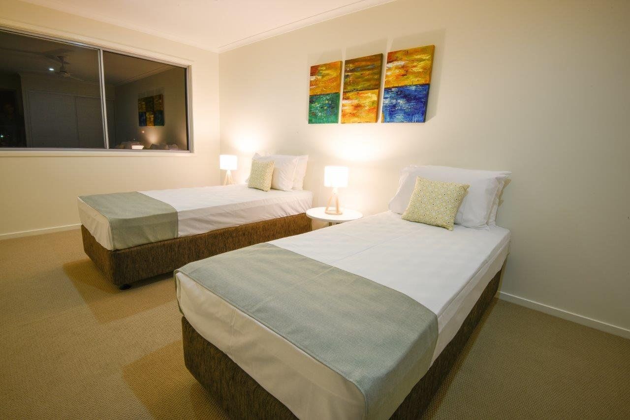Mountain Creek QLD Accommodation Redcliffe