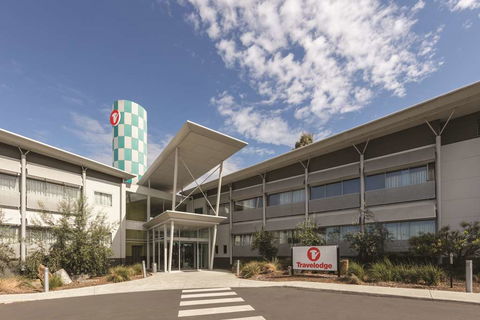 Travelodge Hobart Airport - Accommodation Redcliffe 2