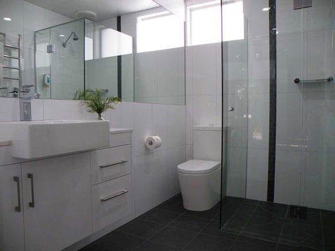 Hamilton Lonsdale Motel - Accommodation Redcliffe 1