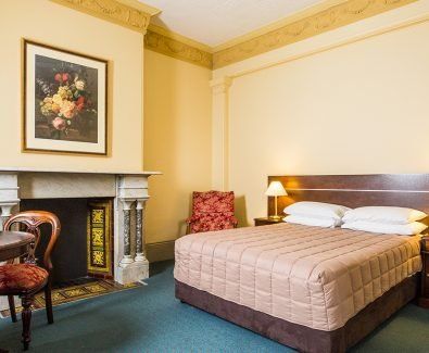 Avonmore on the Park - Accommodation Redcliffe 0