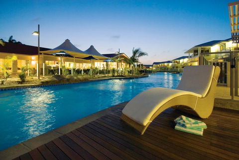 Oaks Pacific Blue Resort - Accommodation Redcliffe 1