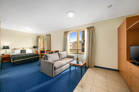 Quest Savoy - Accommodation Redcliffe 1