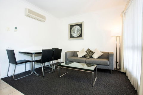 Coral Cay Resort Motor Inn - Accommodation Redcliffe 2