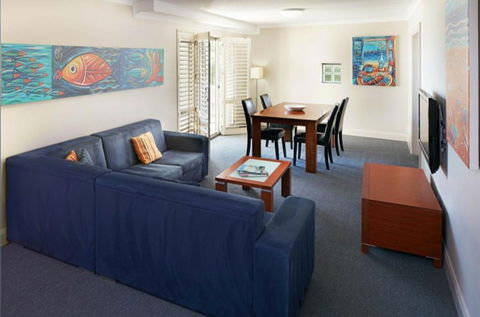 Seashells Scarborough - Accommodation Redcliffe 2