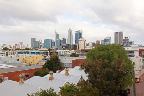 Zappeion Apartments - Accommodation Redcliffe 0