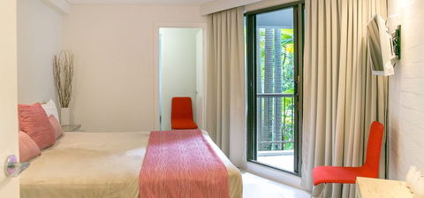 Ocean Breeze Resort - Accommodation Redcliffe 1