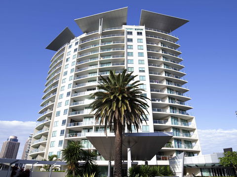 Mantra Wings - Accommodation Redcliffe 0