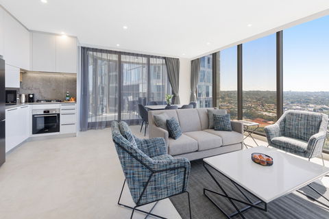 Meriton Suites George St - Accommodation Redcliffe 3