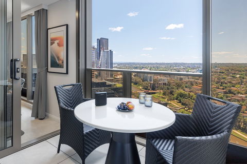 Meriton Suites George St - Accommodation Redcliffe 5
