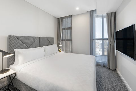 Meriton Suites George St - Accommodation Redcliffe 8