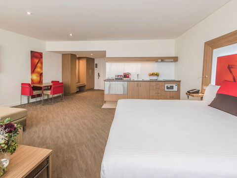 Novotel Sydney Rooty Hill - Accommodation Redcliffe 10